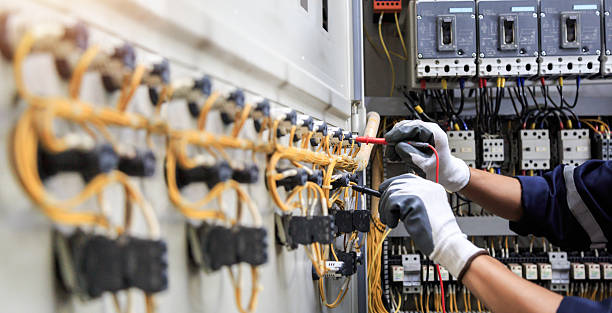 Professional Electrician technician working in Cheney, KS